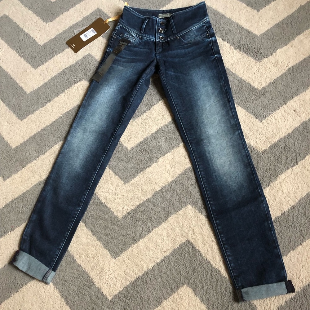 SALSA Mystere jeans BNWT sz 25 L:34”